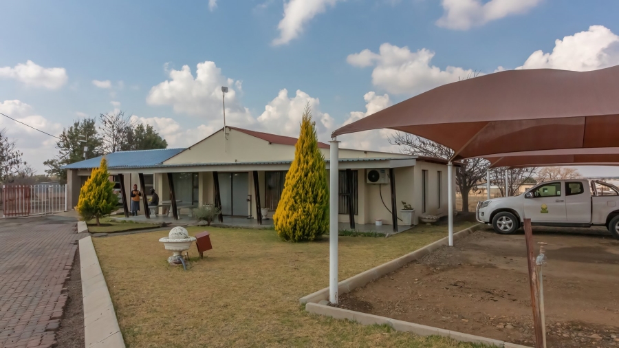 3 Bedroom Property for Sale in Kroonstad Rural Free State